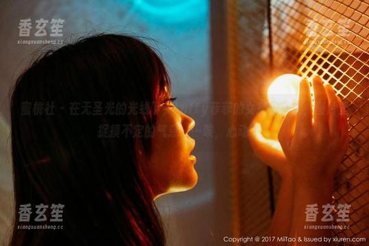 蜜桃社 - 在无圣光的光线下，Luffy菲菲的女孩很真实，图片里捉摸不定的气息……唉，心动了！