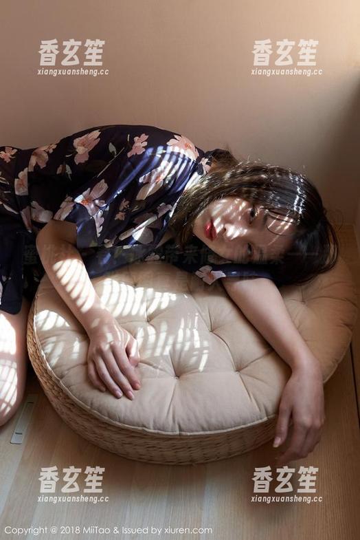 蜜桃社 - 看！冰露带来修女的温柔——那张原图真是耐人寻味