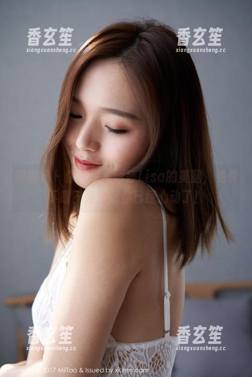 蜜桃社 - 你猜猜爱丽莎Lisa的美腿，免费下载？我知道你已经心动了！