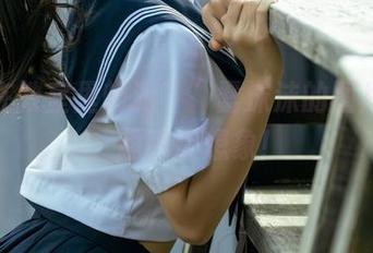 “谁在教室里畅游？”蠢沫沫的图片合集，超乎你想象！