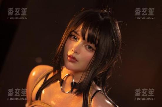 阿寨寨泳衣精选集：轻松与性感的完美博弈，谁能抗拒？