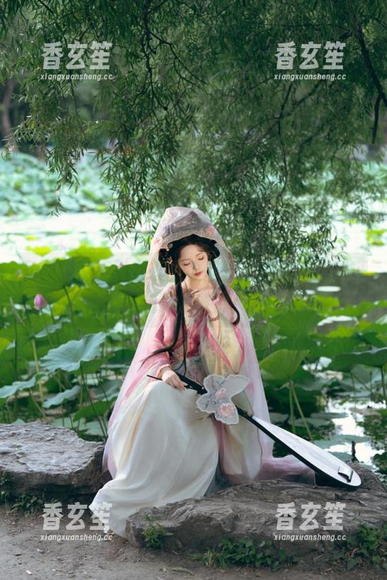 下载雯妹不讲道理的教室，图库里经过认证的迷人课堂！