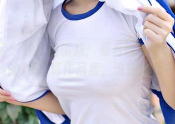 青豆客 – 神秘的诱惑：看看歆小兔chobits的JK写真作品集，谁在想我？