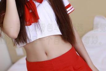 青豆客 – 汪佩妮粉色写真精选，感觉粉色的她好像另一个自己，真奇妙。