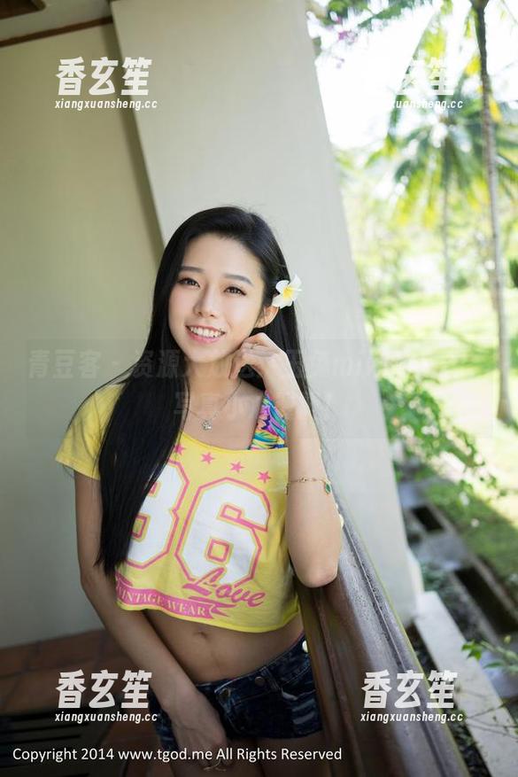 青豆客 - 资源大放送：玉兔miki穿白裙，写真小心翼翼！