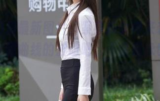 魔镜街拍最新图片：紧身裤女神来袭，快来感受那曲线的波动吧，不会游泳也不怕！
